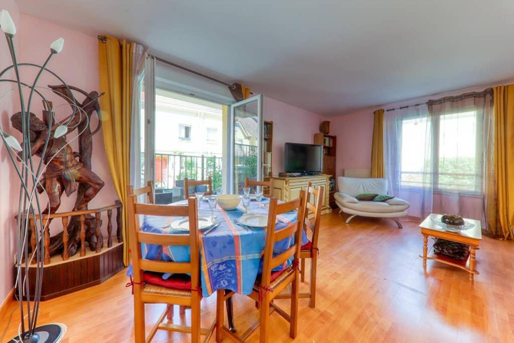 Amilly Park 6 Personnes 2 Chambres Pk Prive En Sous Sol سيري المظهر الخارجي الصورة
